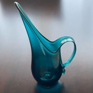 LE Smith simplicity pitcher